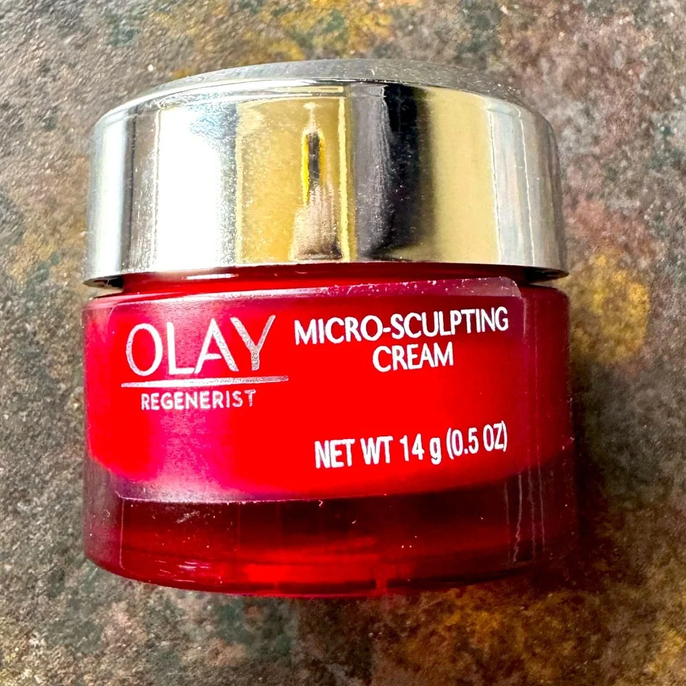 OLAY Regenerist Micro-Sculpting Cream